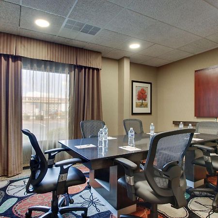 Hampton Inn Уорнър Робинс Екстериор снимка