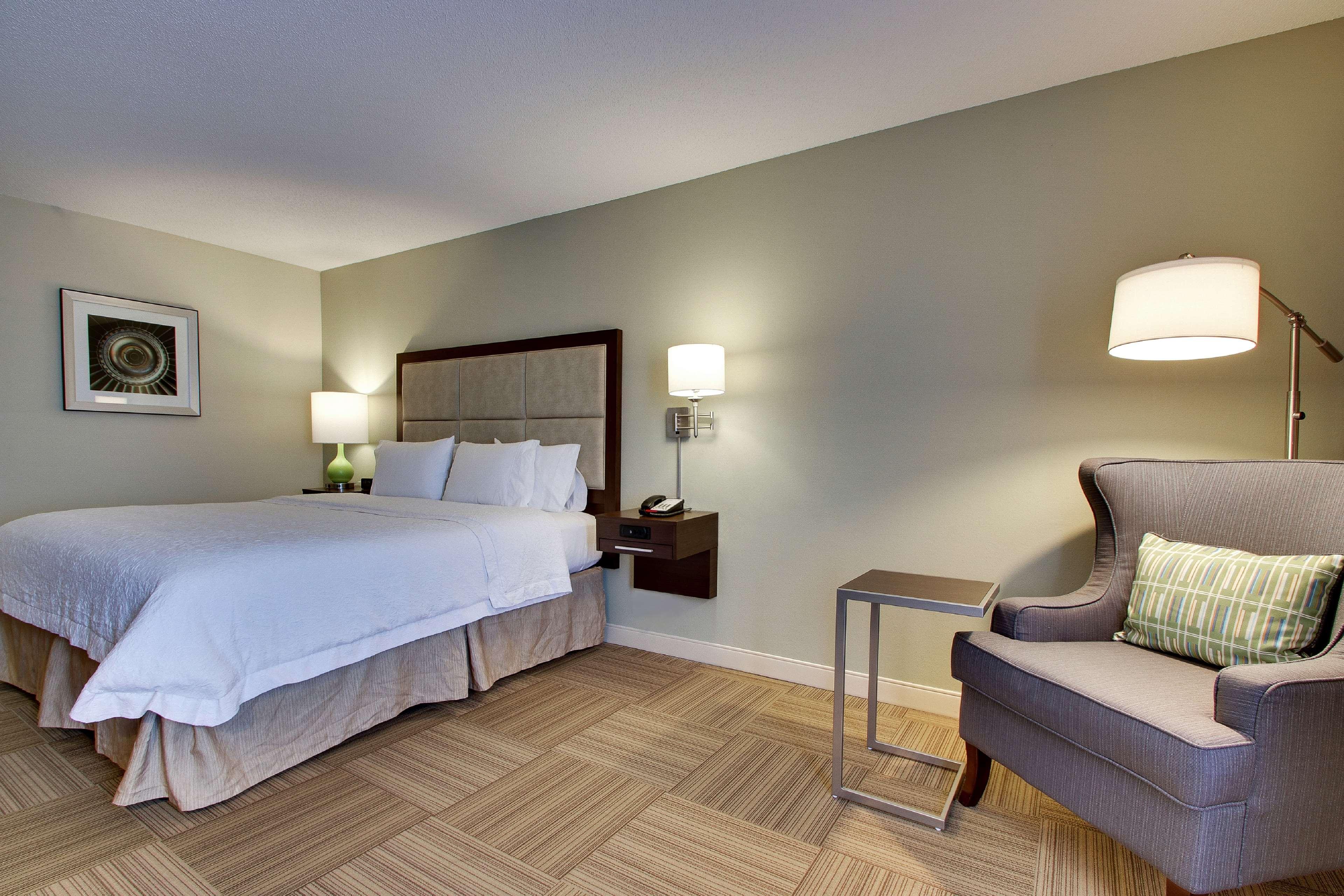 Hampton Inn Уорнър Робинс Екстериор снимка