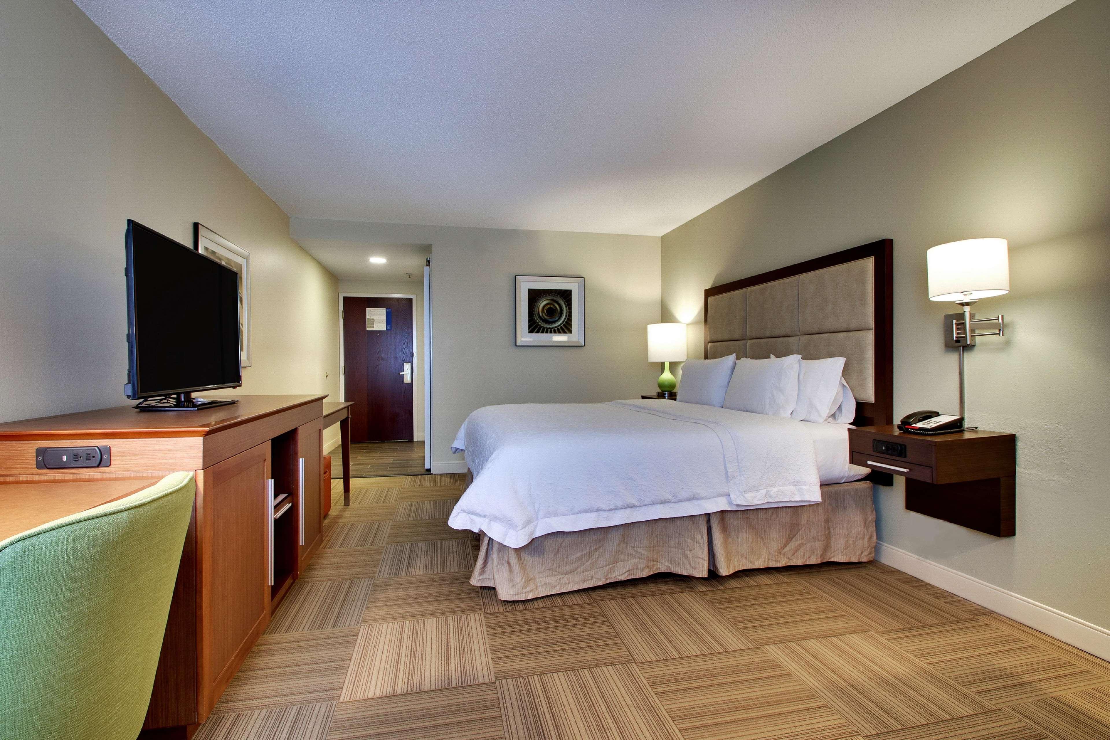 Hampton Inn Уорнър Робинс Екстериор снимка