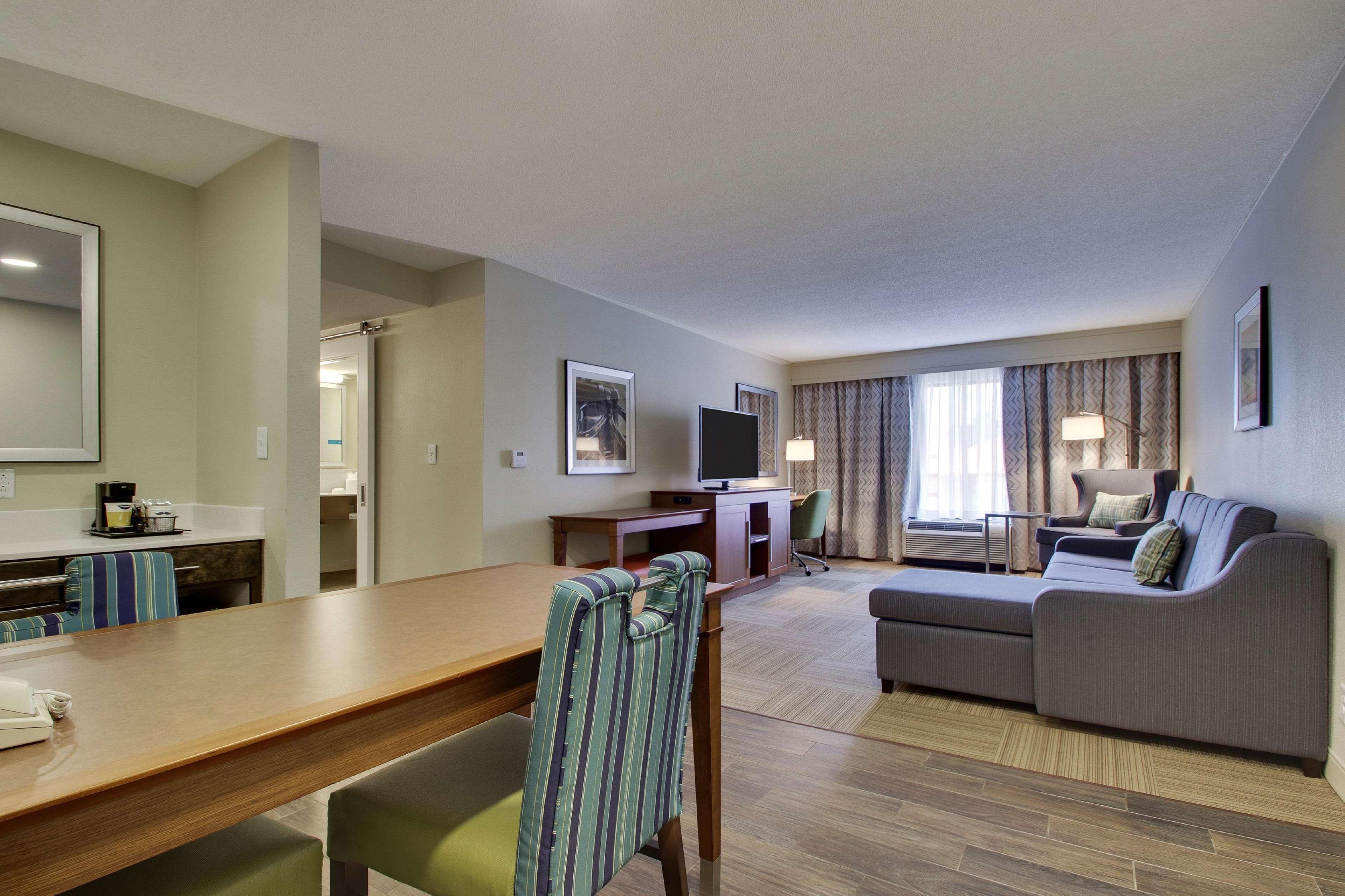 Hampton Inn Уорнър Робинс Екстериор снимка
