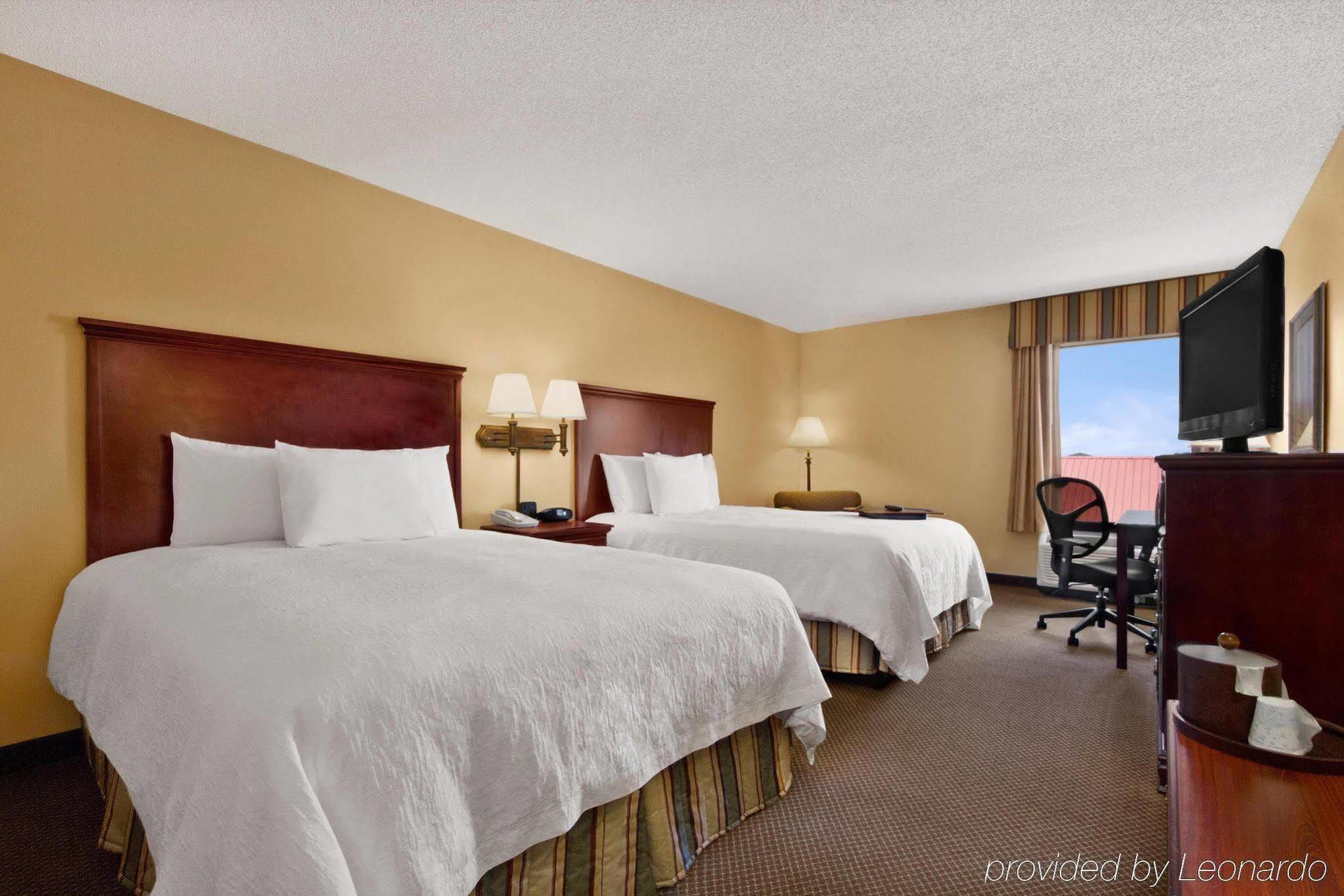 Hampton Inn Уорнър Робинс Екстериор снимка